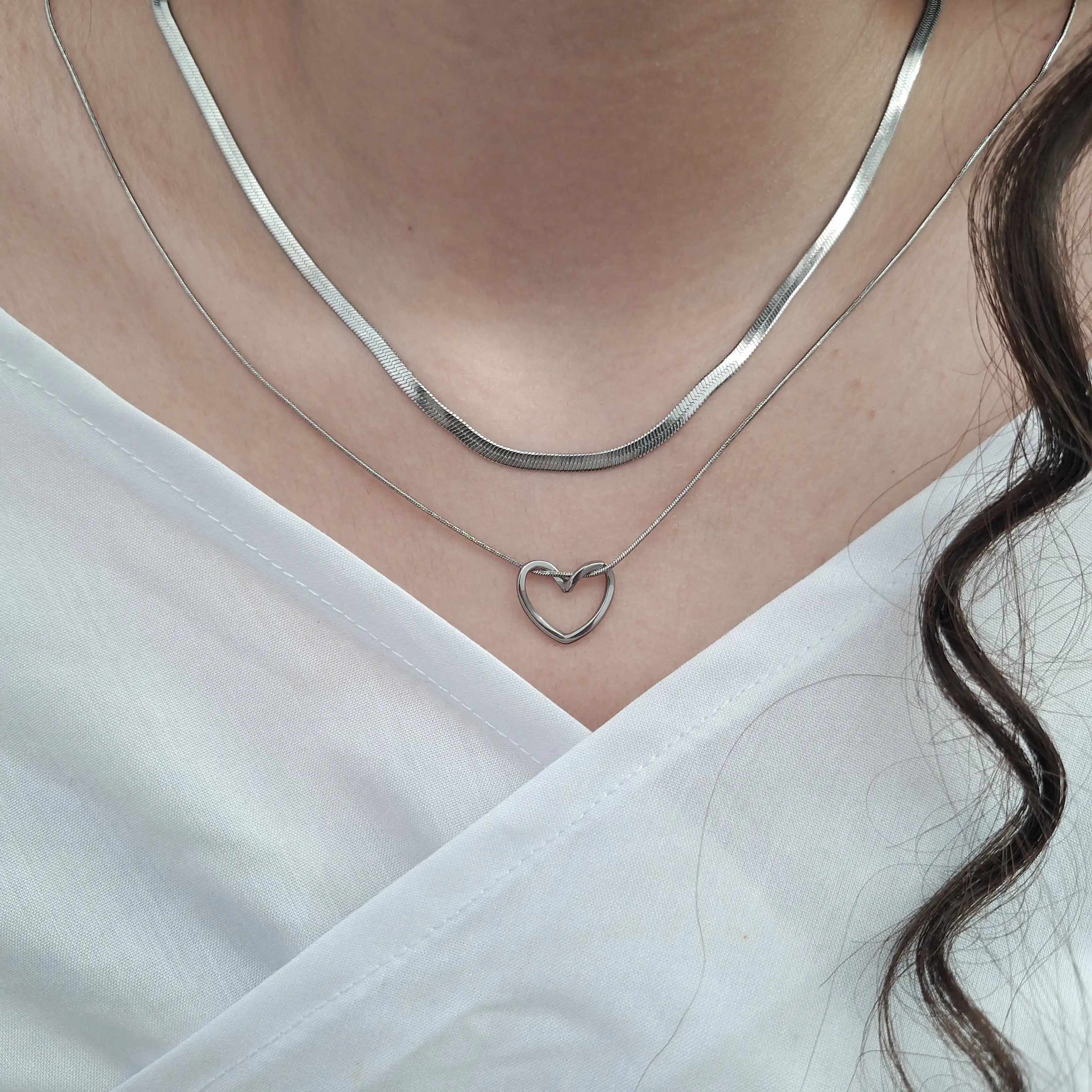 گردنبند ۲ لاین ماری و قلب رنگ نقره ای استیل